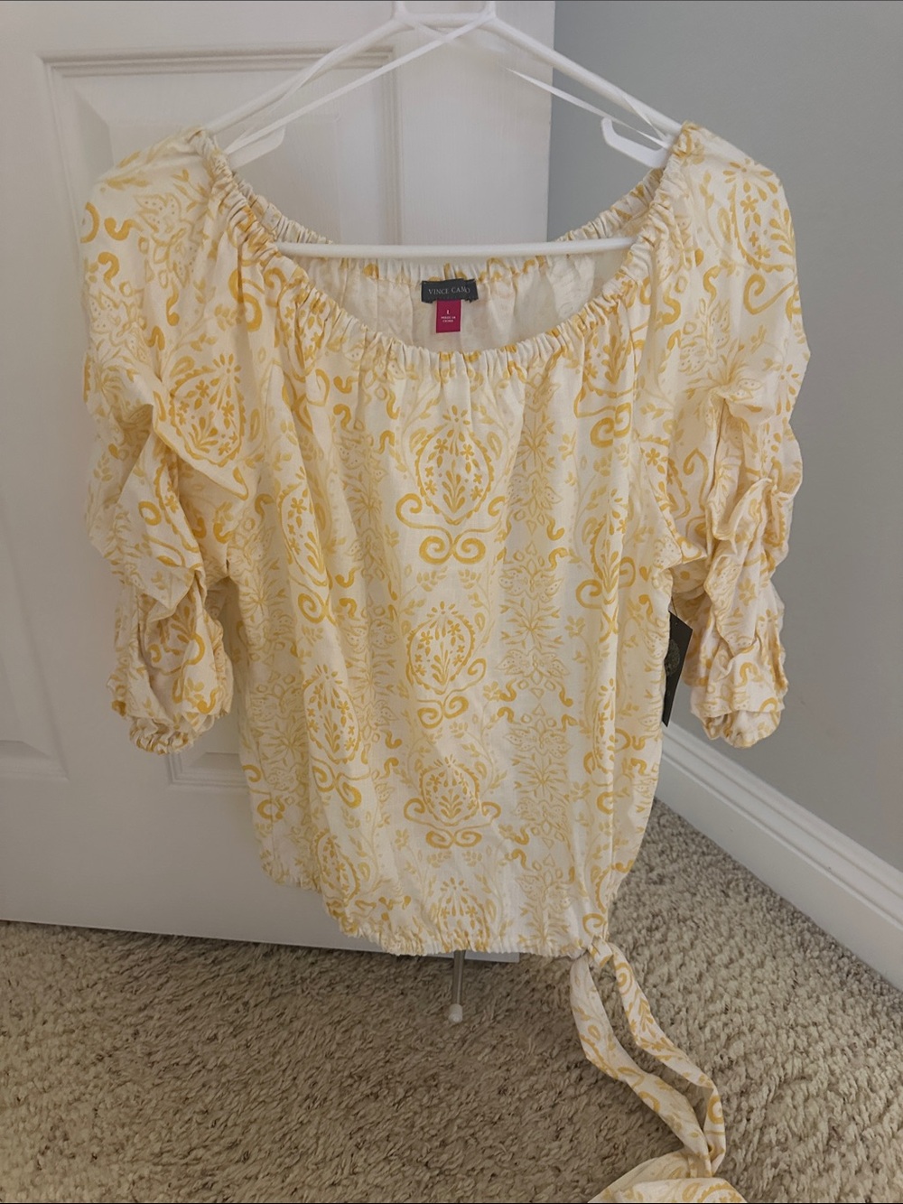 Vince Camuto Cream and Yellow Printed Ruffled Sleeve Blouse